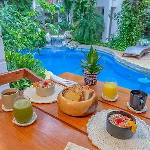 https://hotel-hulku.allrivieramayahotels.com